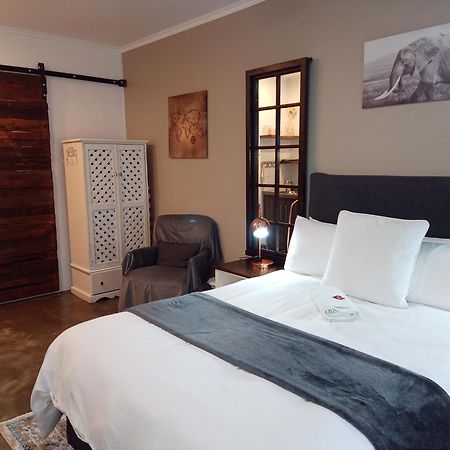 The Oak Treehouse Bnb Queenstown Exterior photo