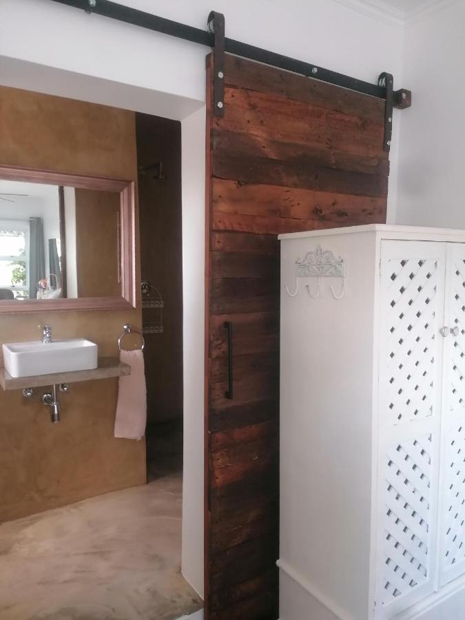 The Oak Treehouse Bnb Queenstown Exterior photo